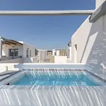 Mykonos Luxury With Jacuzzi Lägenhet *