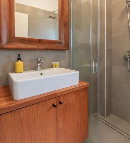 Mykonos Luxury With Jacuzzi Apartment *